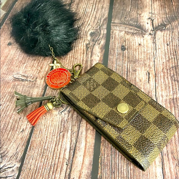 Louis Vuitton Pouch fob holder Keychain w/ charms - Picture 5 of 10